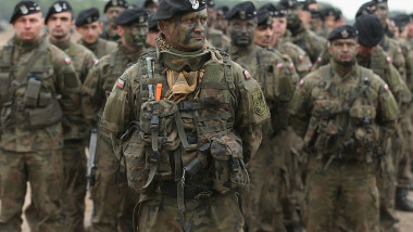 militari din Forța de Reacție Rapidă a NATO