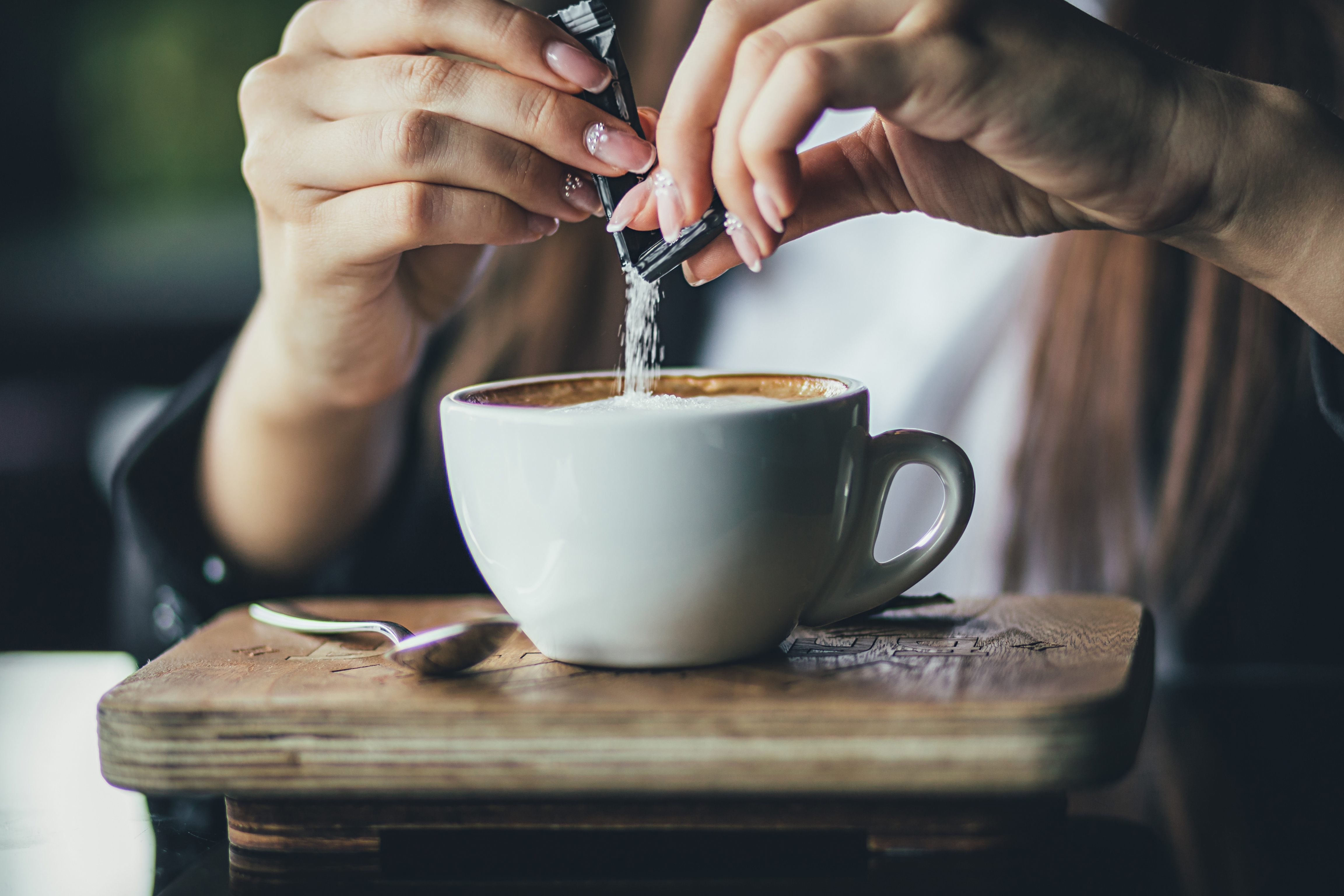 Prețul cafelei ar putea crește cu peste 10% în toamna aceasta. Cum schimbă scumpirea cafelei obiceiurilor românilor