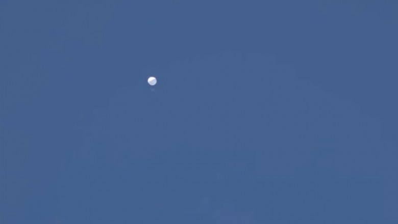 Un balon alb a fost identificat pe cerul Japoniei