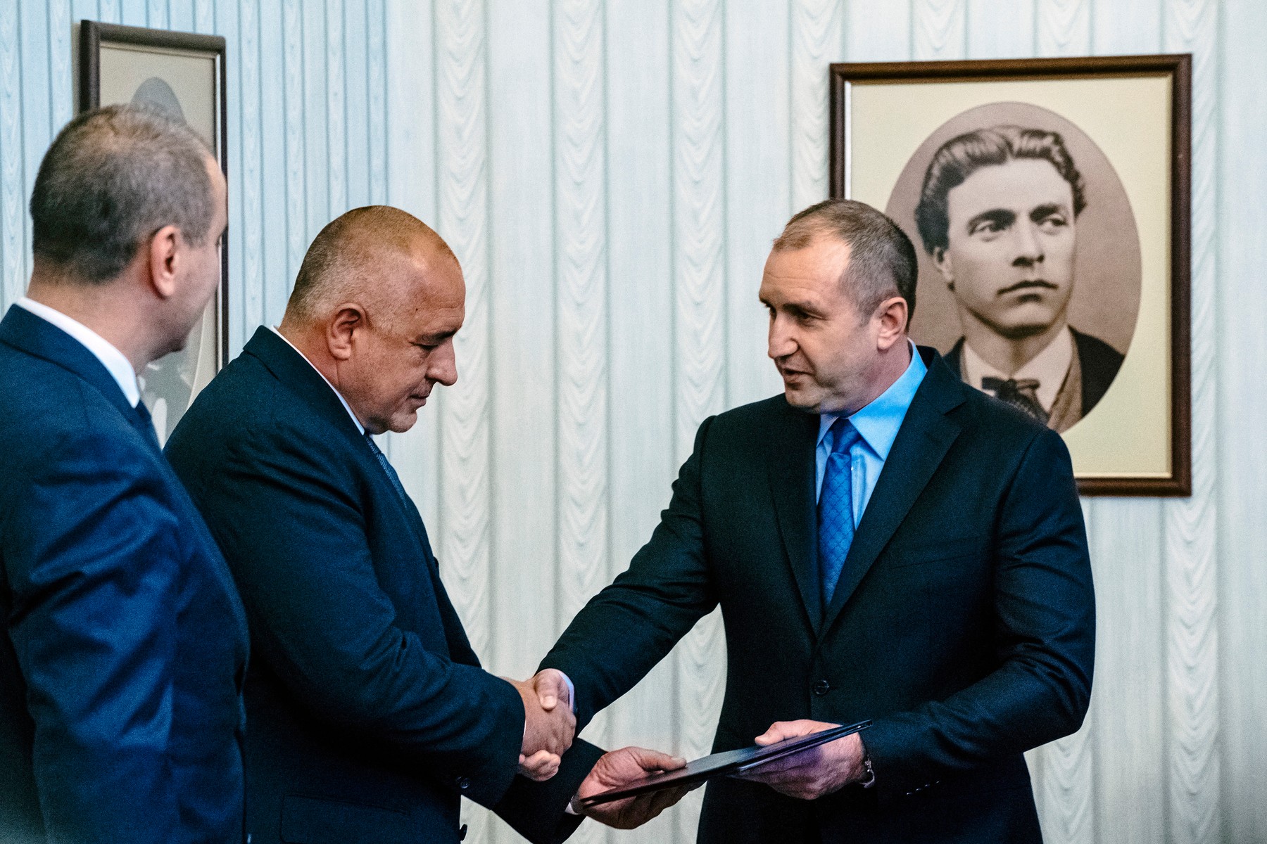 Fostul premier Boiko Borisov avertizează că Bulgaria riscă un „guvern unipersonal”, condus de Rumen Radev după alegerile anticipate