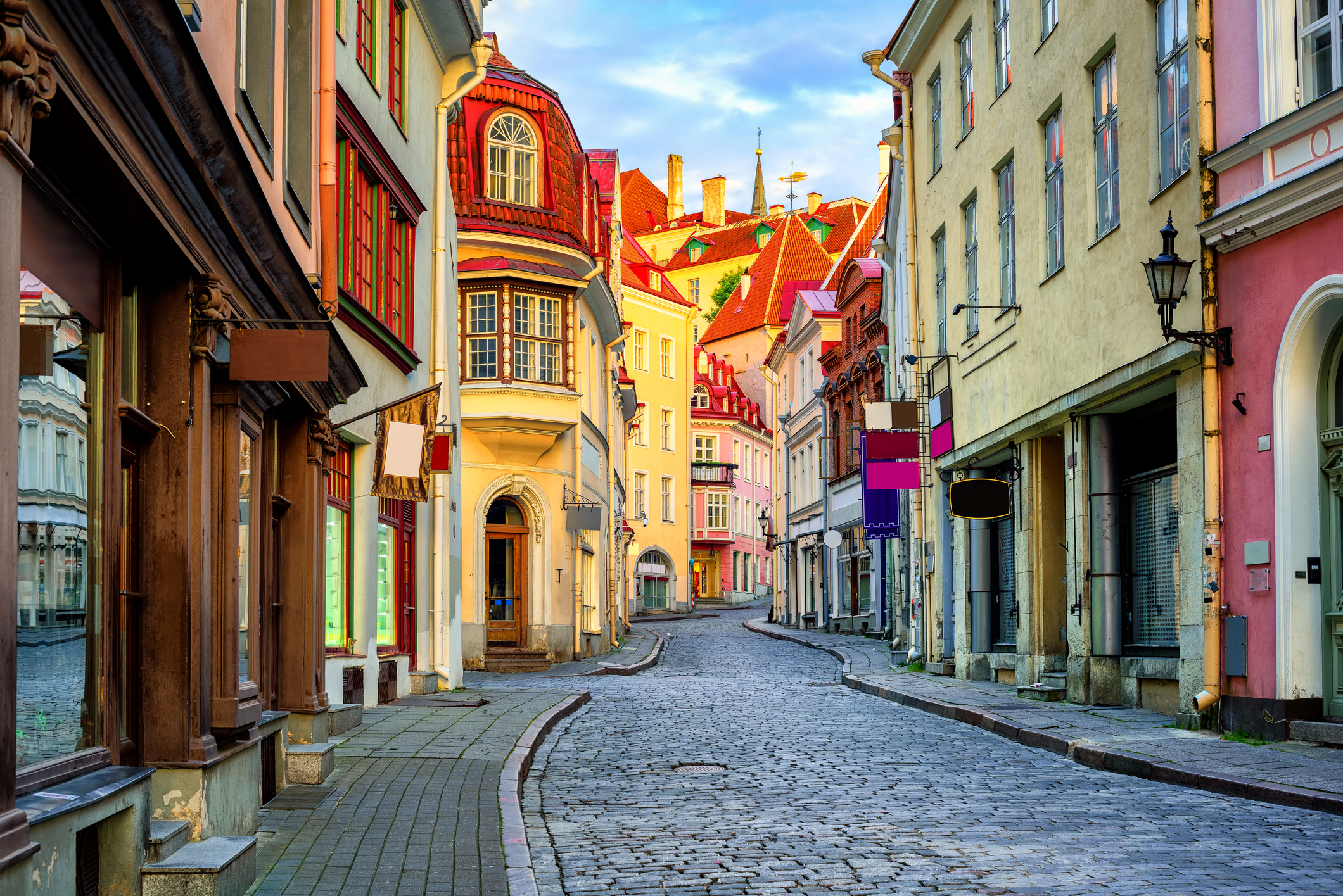 Prețul electricității a crescut cu 345% în Estonia. Țara, independentă energetic acum zece ani, a intrat în caruselul importurilor