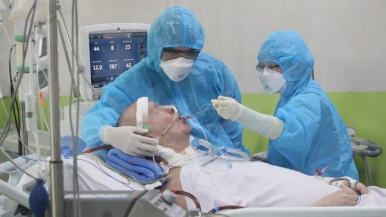 Medicii din Vietnam au salvat mai multi pacienti cu COVID-19