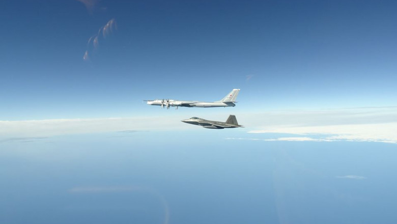Patru avioane de recunoaştere ruseşti interceptate lângă Alaska