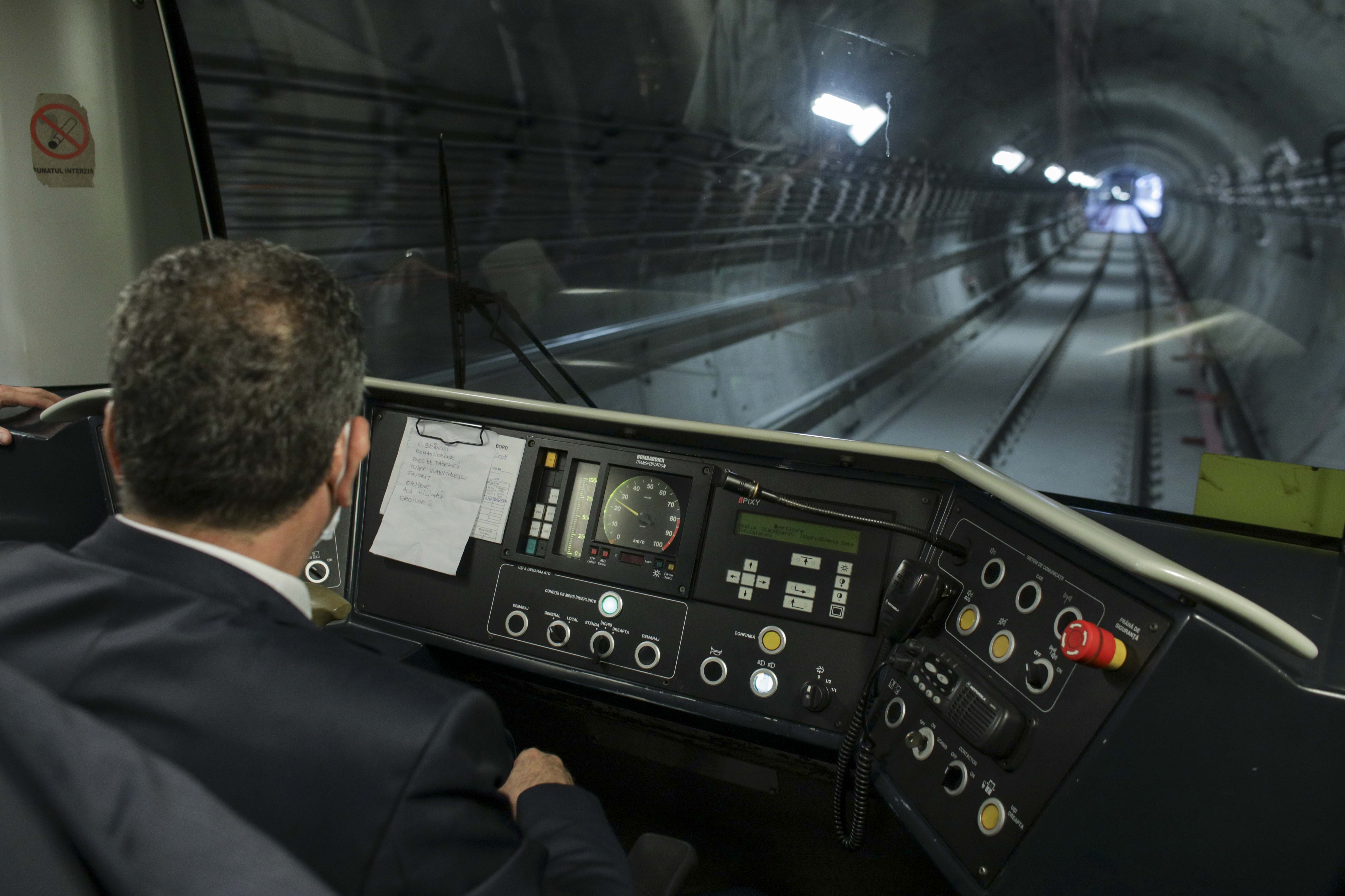 Şeful Metrorex, intrebat daca metroul din Drumul Taberei va circula in septembrie: „Vom vedea”. Predecesorul sau si-a dat demisia