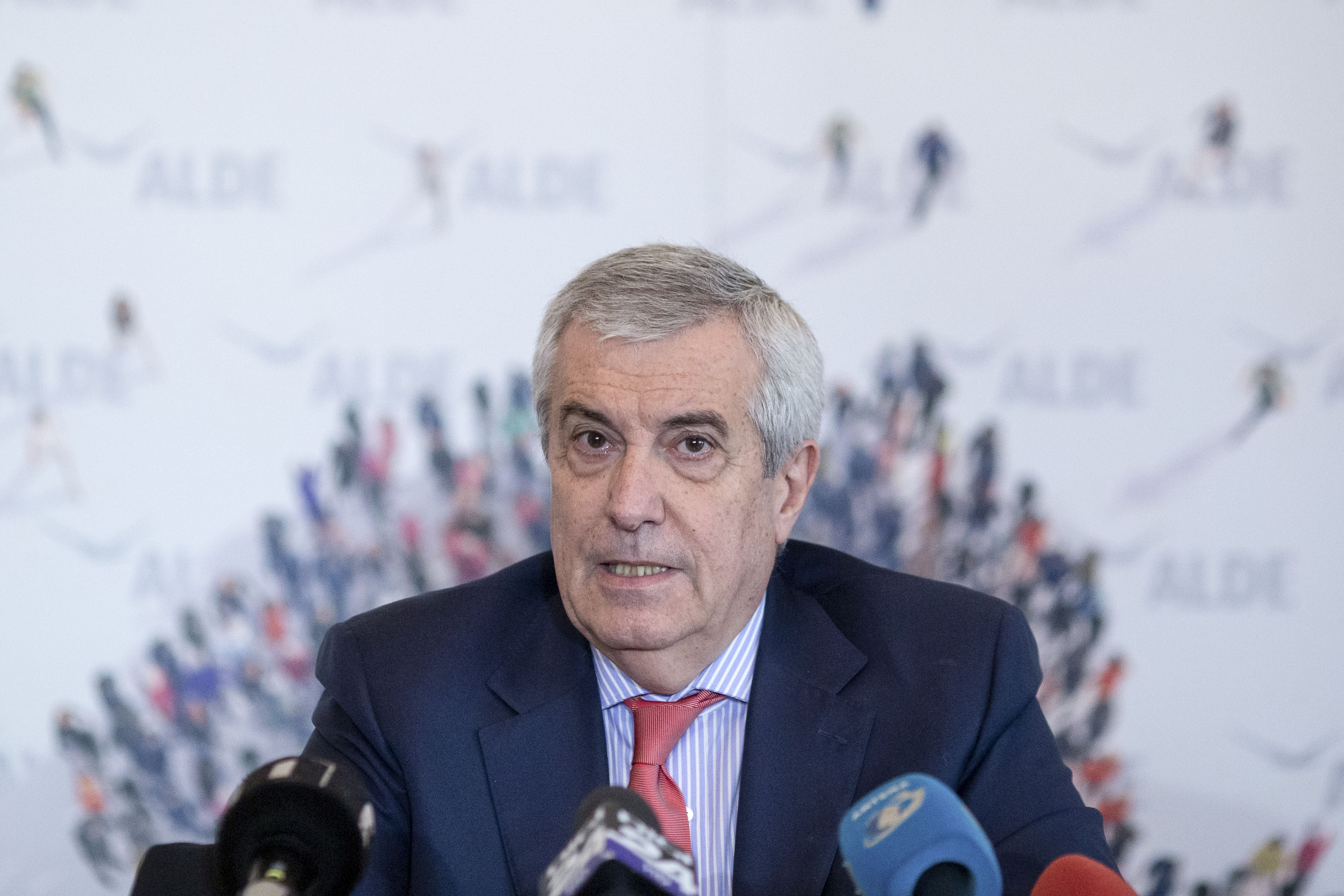 CCR: Nu a existat conflictul juridic intre Senat si Parchetul General in cazul dosarului deschis pe numele lui Tariceanu