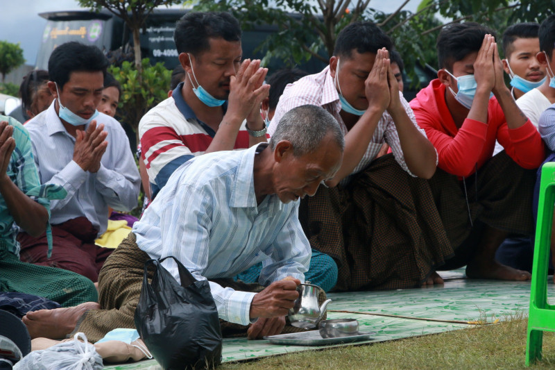 inmormantare mineri myanmar