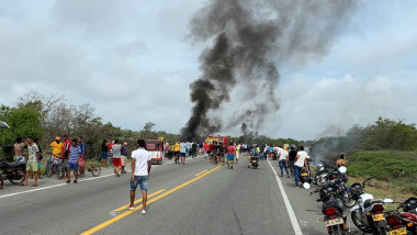 Șapte oameni au murit în Columbia după ce cisterna din care furau benzină a explodat