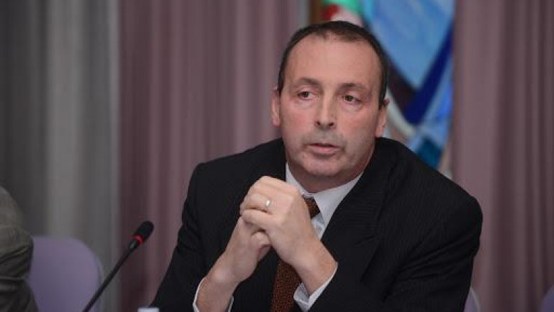 Mihai Pascadi, Avantera