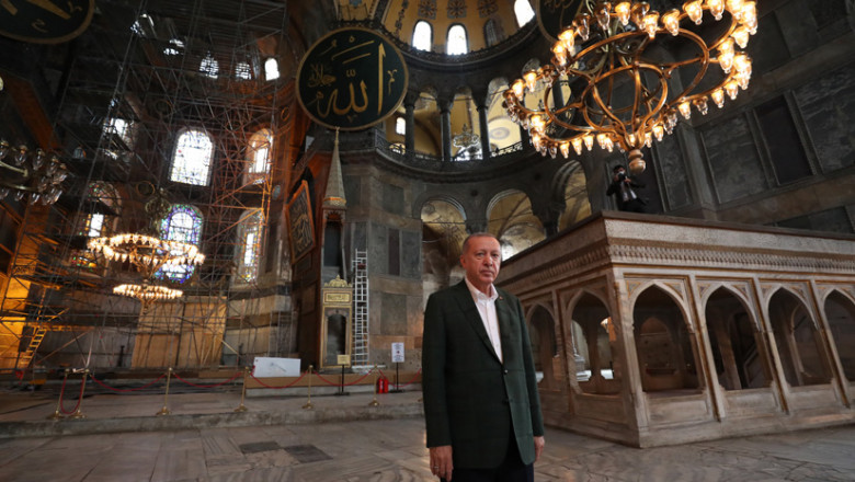 Recep Erdogan, preşedintele Turciei, în fosta bazilică Sfânta Sofia