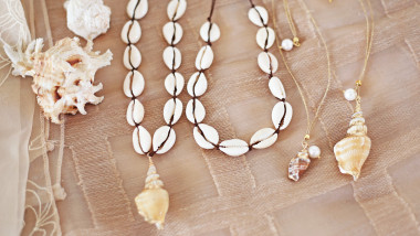 bohemian summer jewelry with shells - cowrie shells necklaces - fashion jewelry advertisement