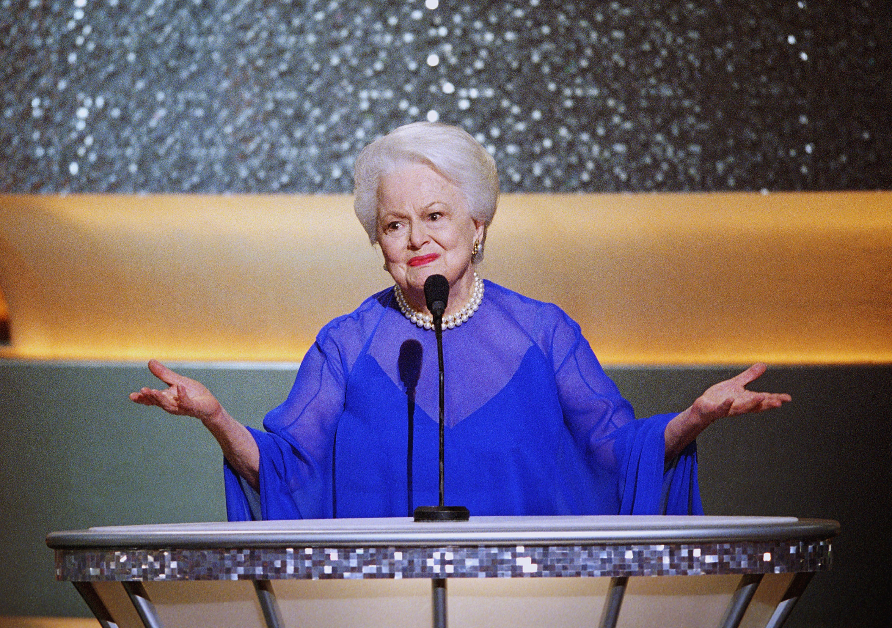 Olivia de Havilland, actrita celebra din „Pe aripile vantului”, a murit la 104 ani