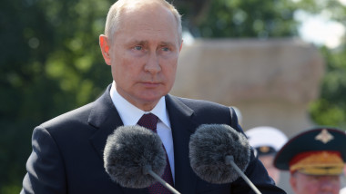Președintele Vladimir Putin rostește un discurs de Ziua Marinei, la 26 iulie 2020. la Sankt Petersburg