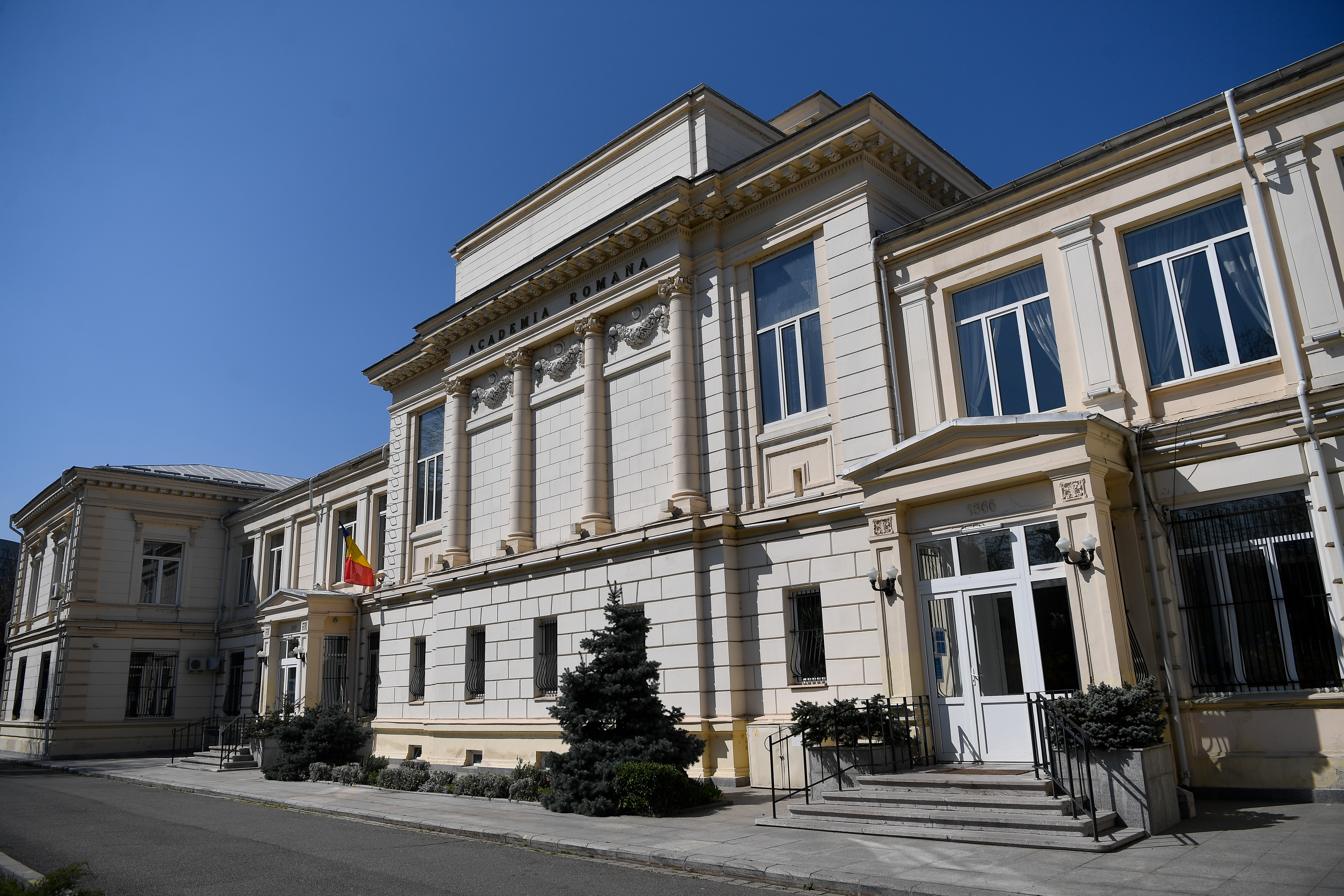 Un casier al Academiei Române, suspectat că a furat 3,1 milioane de lei din buget. Suma, justificată prin plăți către persoane decedate