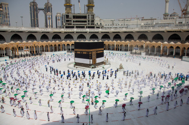 Marele pelerinaj de la Mecca a început în mijlocul unor restricţii sanitare sporite