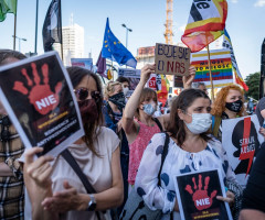 Ursula Von der Leyen vrea să suspende fondurile europene pentru ţările care nu respectă drepturile persoanelor LGTBI