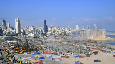 Imaginile aeriene filmate a doua zi după deflagrație arată amploarea dezastrului din Beirut
