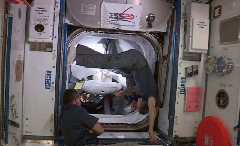 astronauti plecare iss - captura Youtube