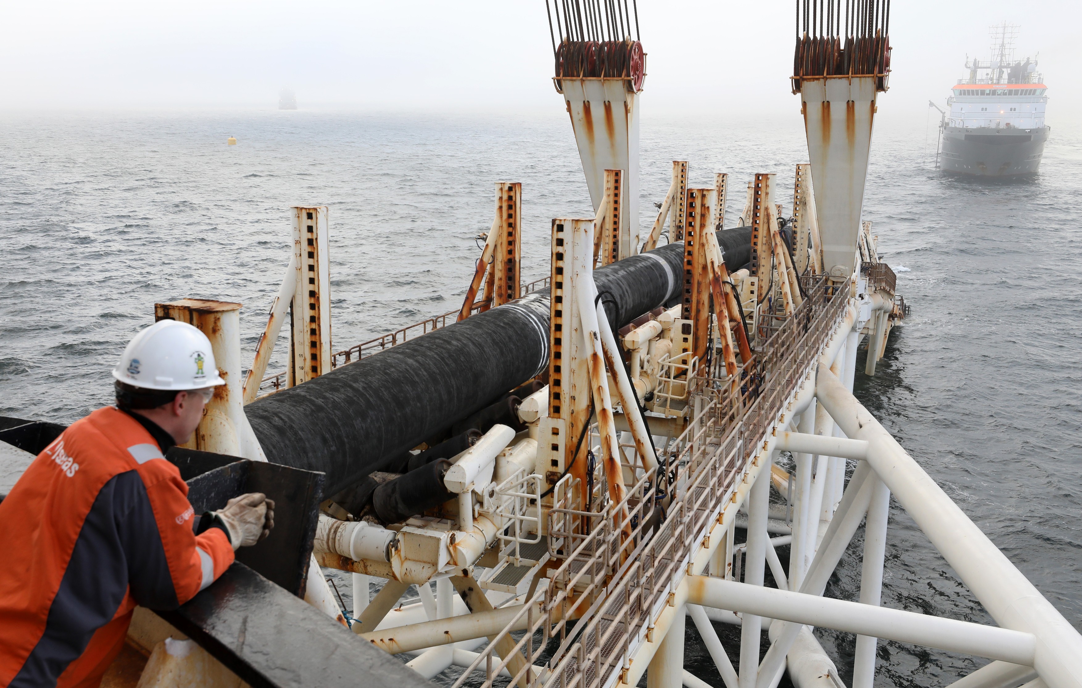 Gazprom a reînceput lucrările la controversatul gazoduct Nord Stream 2, în ciuda sancțiunilor Statelor Unite