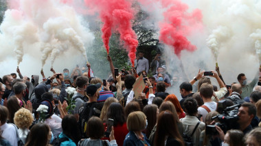Protestatarii se adună în Piața Eroilor din Minsk duminică, 16 august 2020, pentru „Marșul libertății”, cel mai amplu miting împotriva realegerii președintelui Aleksandr Lukașenko