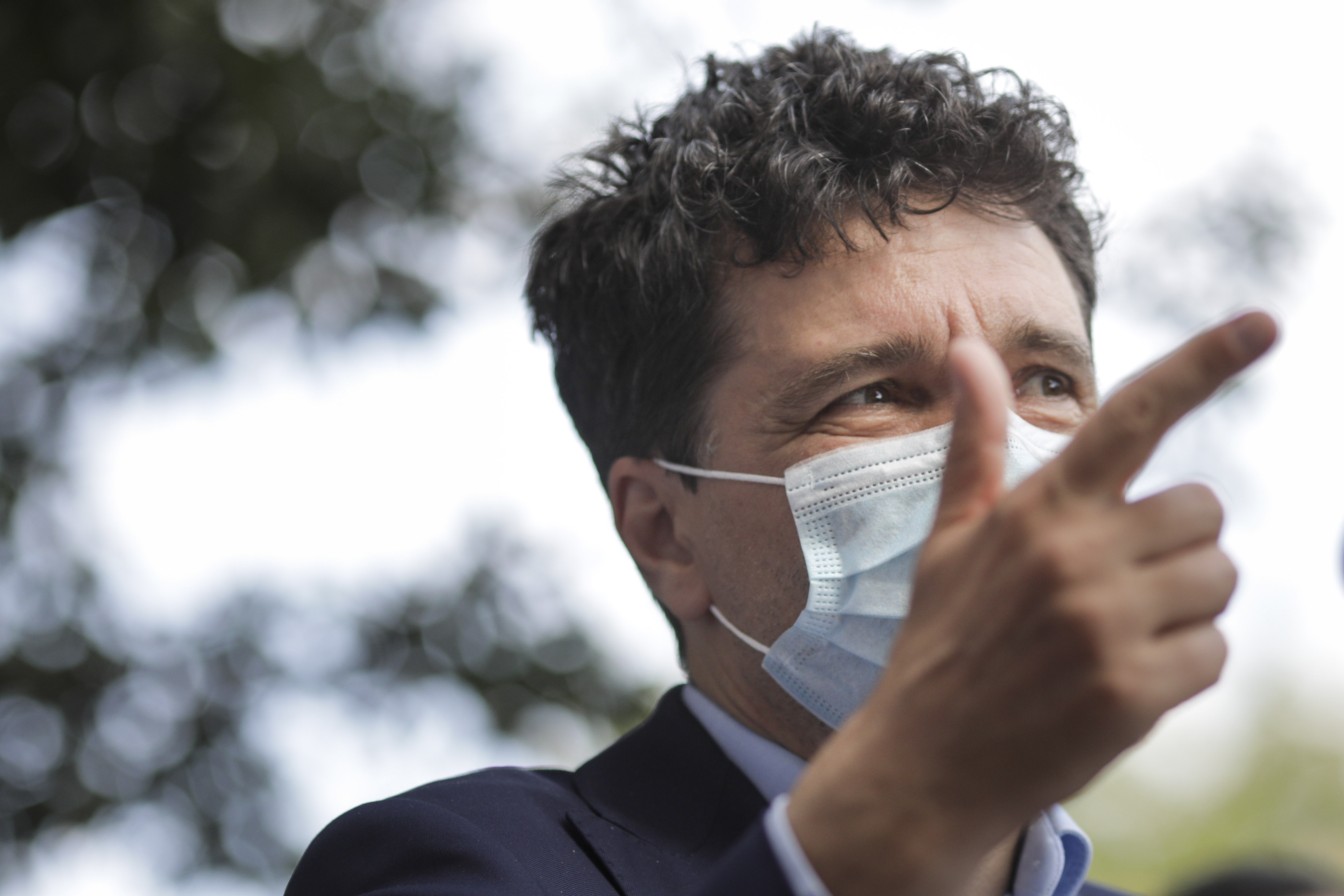 Nicușor Dan: Se pregătește deliberat o iarnă grea pentru bucureșteni. Cine are probleme cu apa caldă s-o întrebe pe Gabriela Firea