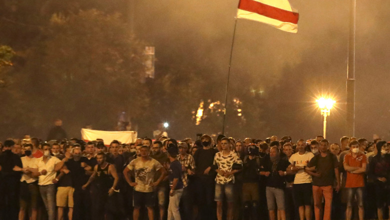 Oamenii au iesit pe strazile oraselor din Bleraus pentru a protesta impotriva lui Lukasenko