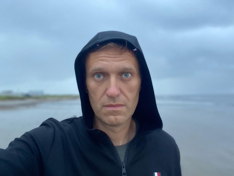 Alexei Navalnîi a fost otrăvit cu Noviciok pus în lenjeria intimă. Cum a fost păcălit un spion rus să descrie operațiunea