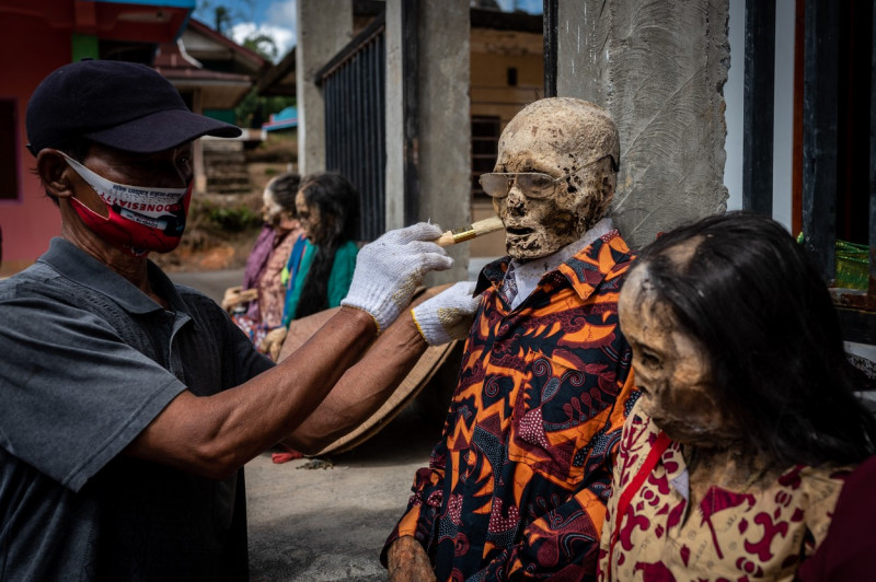 Ritual macabru pe o insulă indoneziană FOTO: Profimedia Images