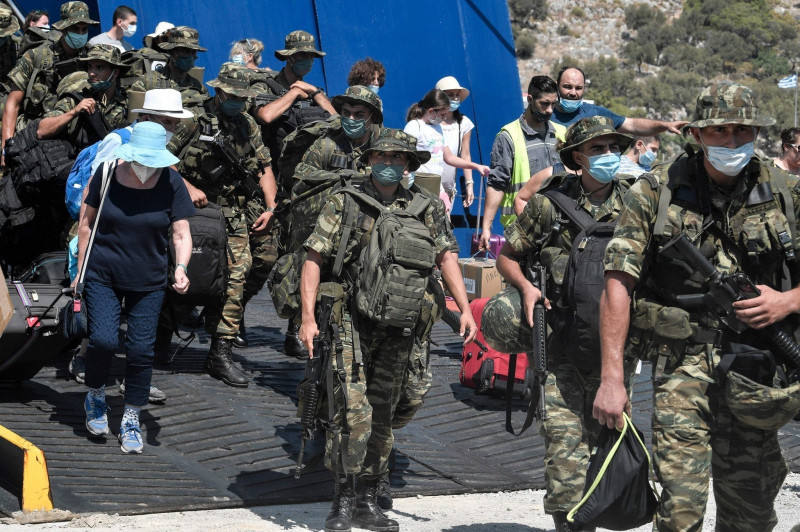 Militari greci în insula Kastelorizo, sursa presa turca