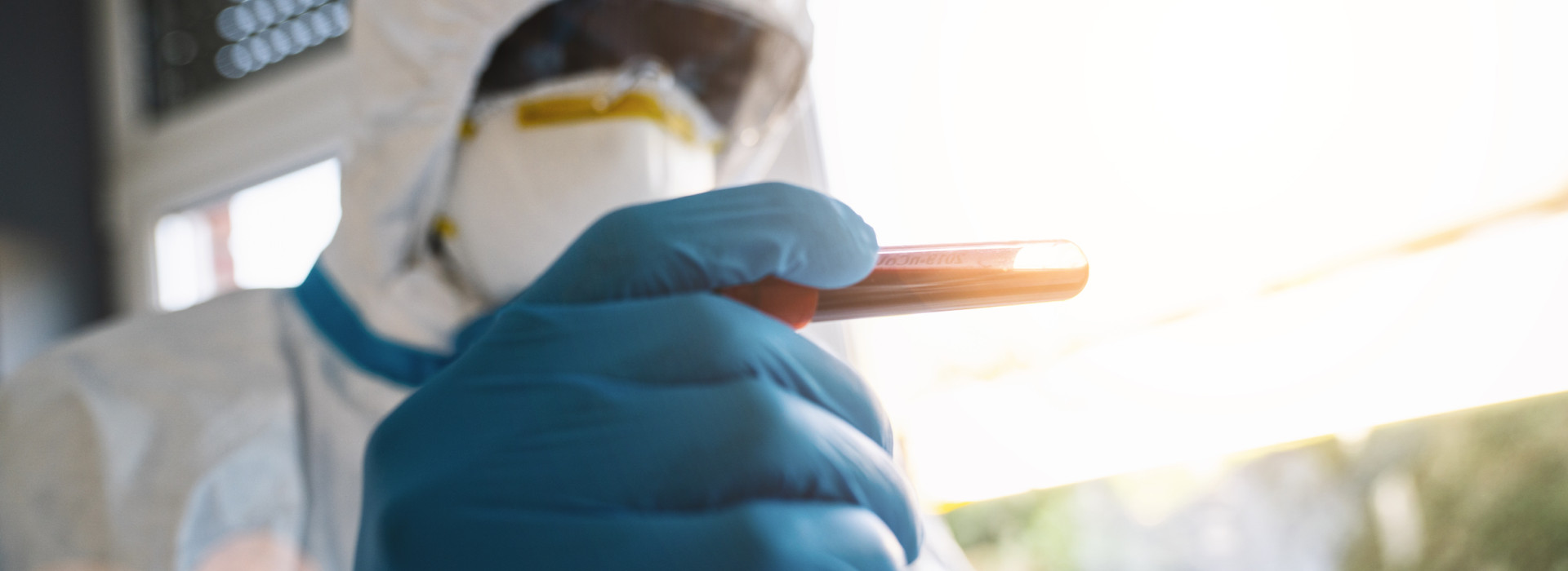 doctor coronavirus test