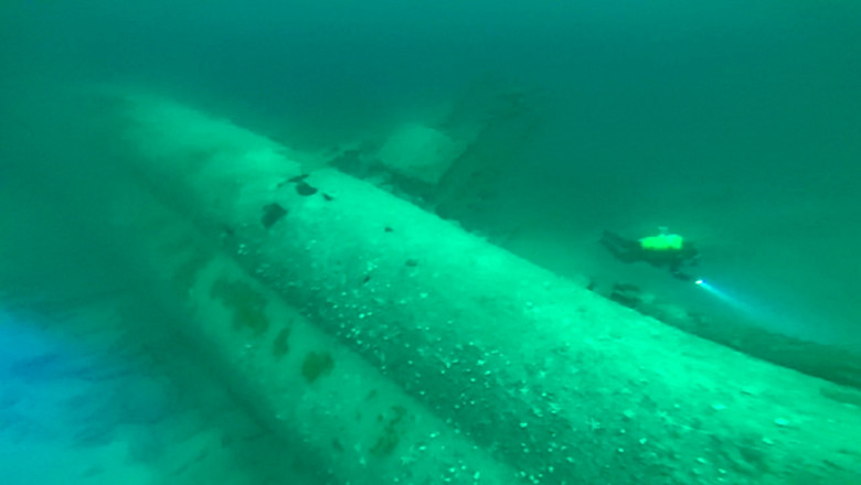 submarin scufundat