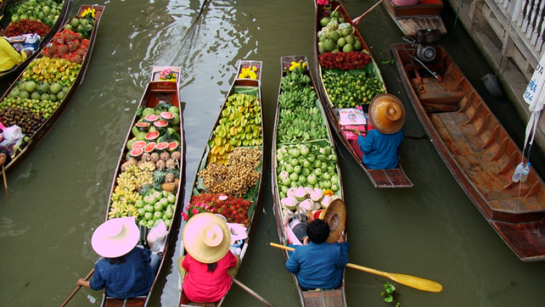 piață plutitoare Thailanda