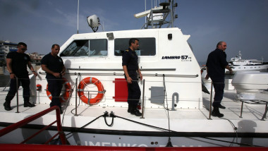 O ambarcaţiune cu zeci de migranți la bord s-a scufundat în largul insulei Creta