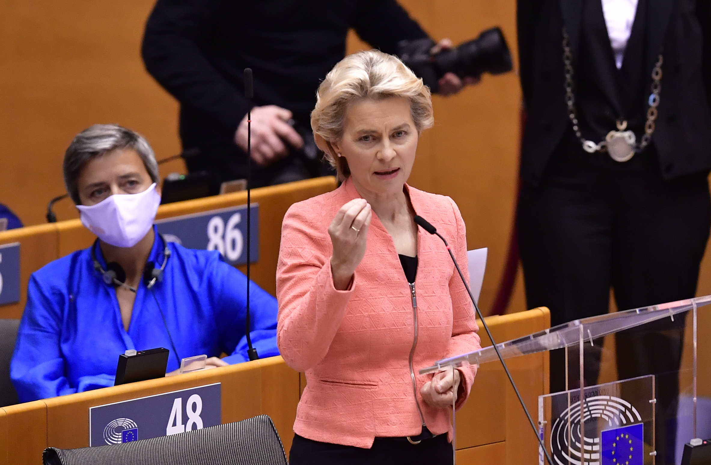 Ursula von der Leyen: Rusiei i-ar putea fi tăiat accesul de pe pieţele internaţionale şi la produse de export vitale