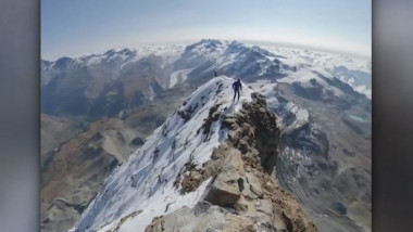 varful-Matterhorn-muntii-alpi