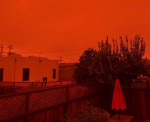 Din cauza incendiilor de vegetație, cerul a devenit roșu în San Franciso