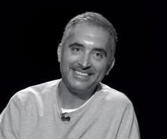 Oamenii Dimineţii. Fotograful Alex Gâlmeanu: „La un zâmbet fain și convingător participă și degetele de la picioare”