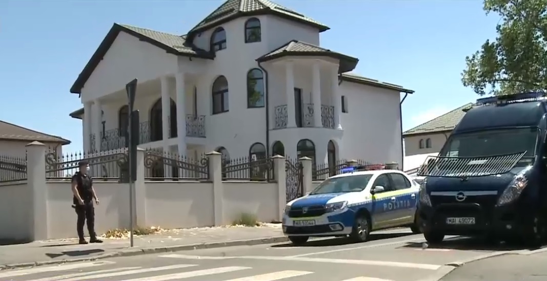 Adevărate averi, găsite la interlopi. Cămătarii și-au schimbat strategia