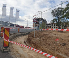 G4Media: Trotuarele de pe pasajul Ciurel, demolate imediat după inaugurare. Se lățesc benzile de circulație, ca să încapă și autobuzele