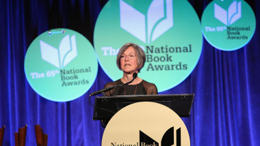 Poeta americană Louise Glück a câştigat premiul Nobel pentru literatură.
