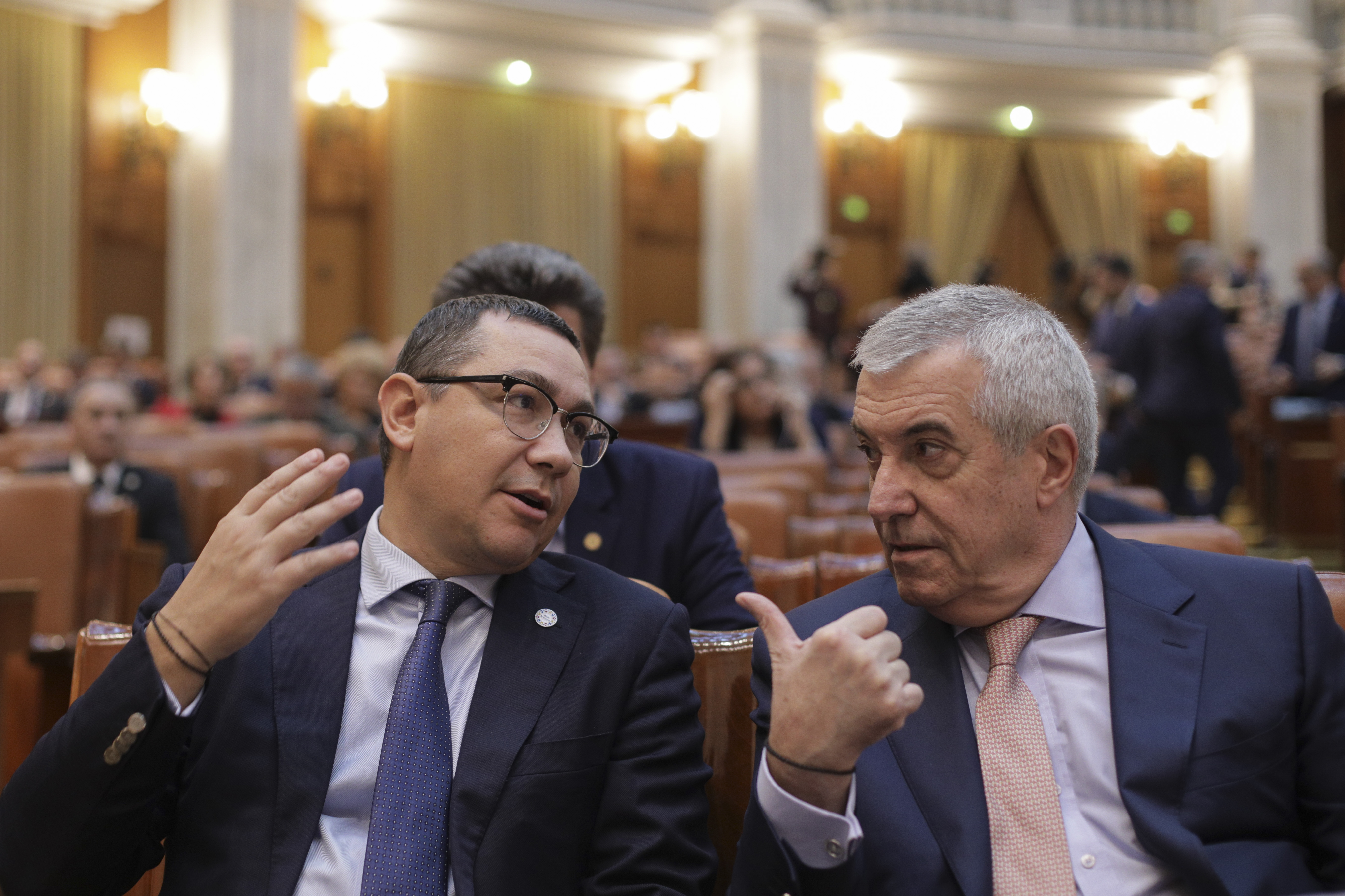 Tăriceanu se desparte de Ponta. Membrii ALDE și Pro România vor să meargă „pe drumuri separate”