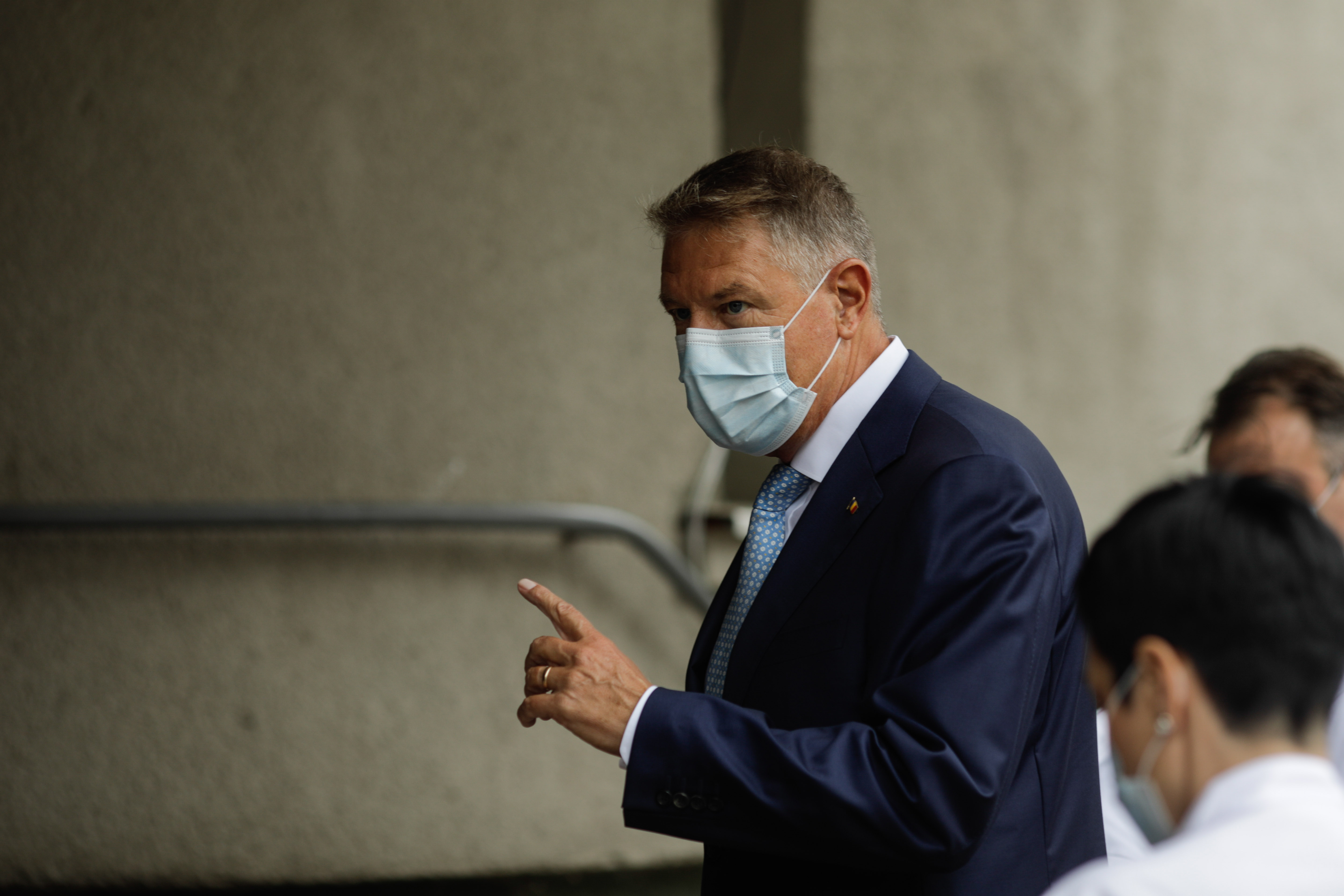 Cine face parte din delegațiile care merg luni la consultările cu Iohannis. Din partea AUR participă și Diana Șoșoacă