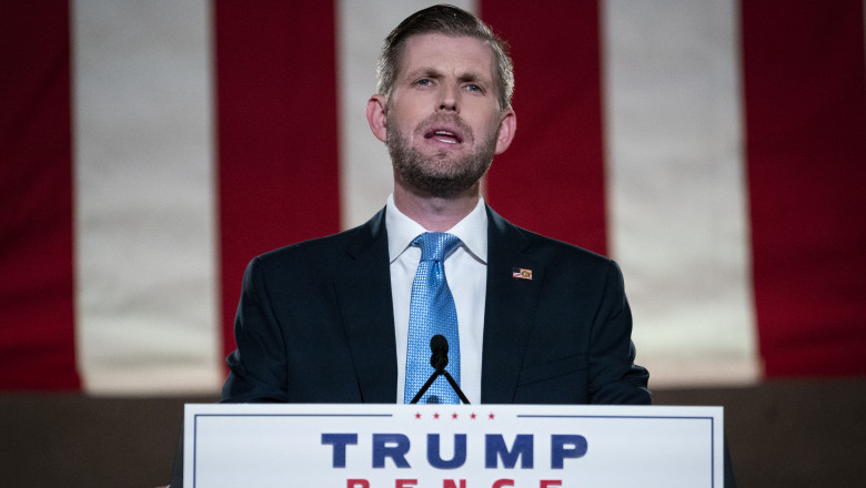 eric trump vorbeste de la tribuna in campania de realegere a lui donald trump