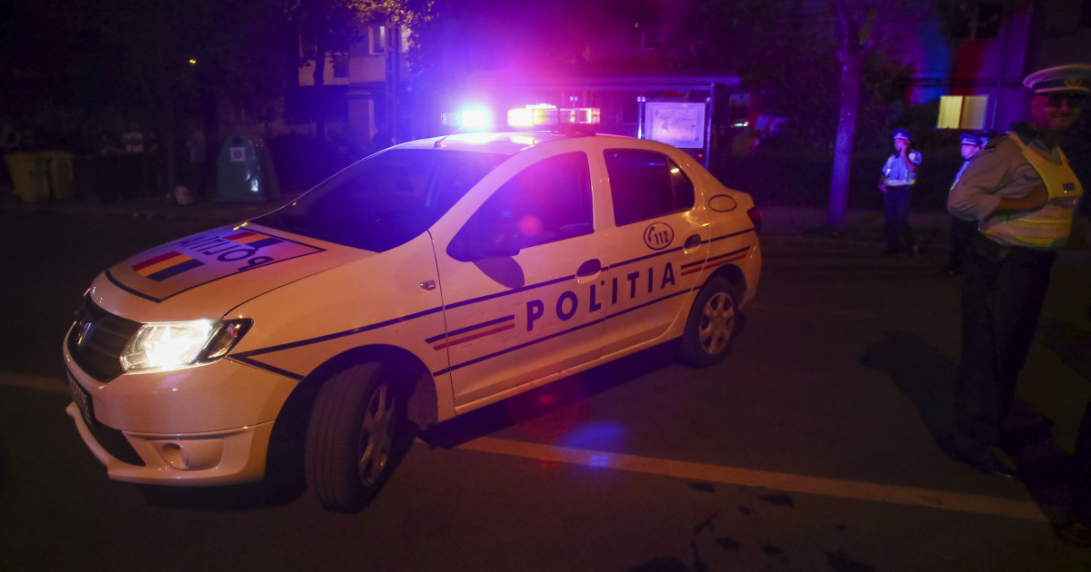Breeze prison Break card Polițiștii i-au prins pe hoții de capace de roți din București. Își  făcuseră într-un garaj un adevărat depozit | Digi24