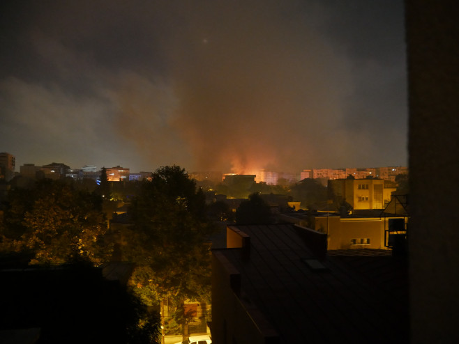 incendiu Bucuresti imagini amator 131020 (7)