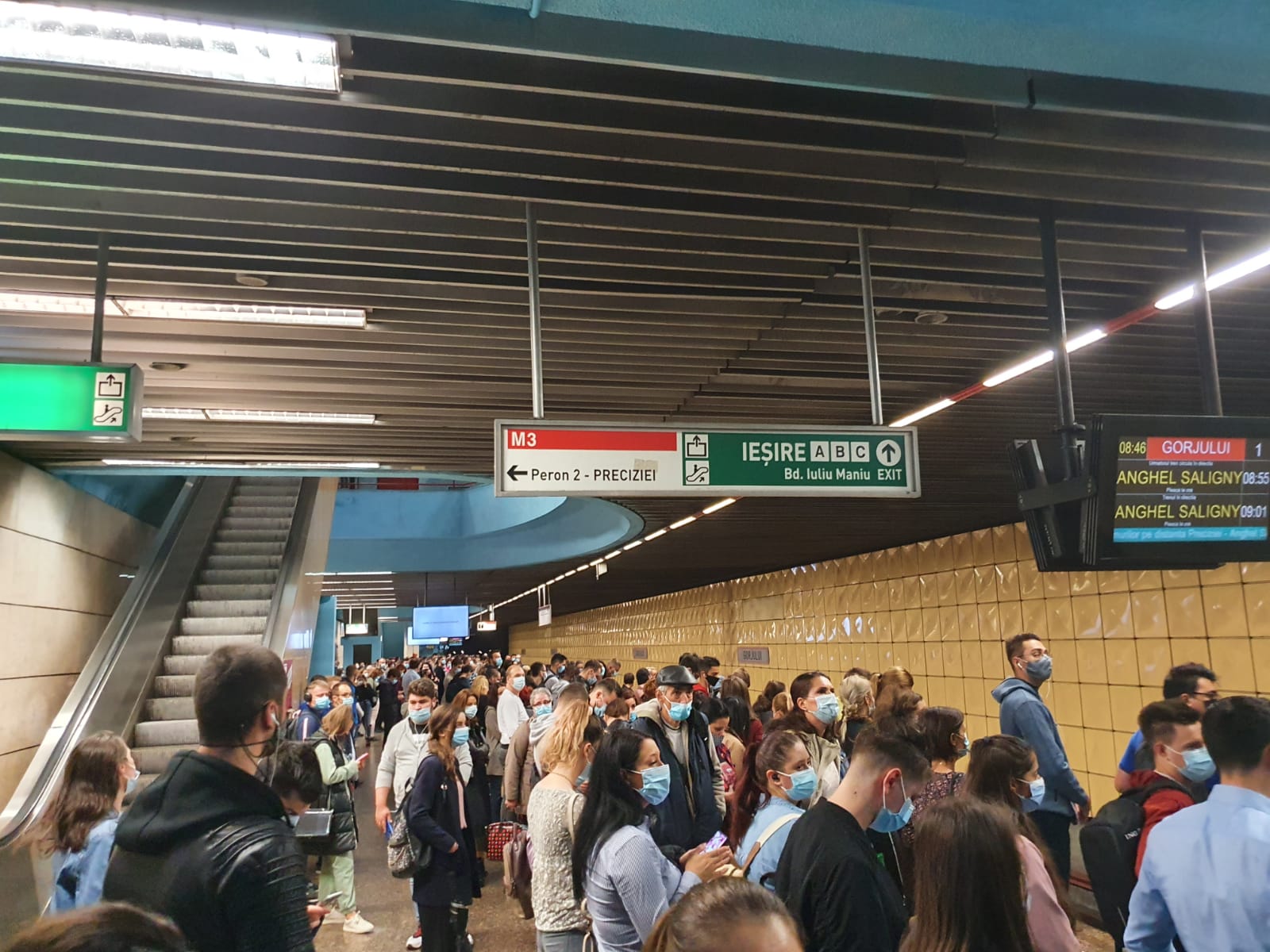 Metrorex anunță măsuri noi la metrou, pentru prevenirea supraaglomerării