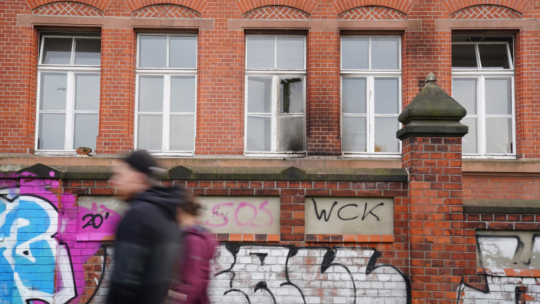 Un sediu al Institutului Robert Koch din Berlin a fost atacat cu sticle incendiare