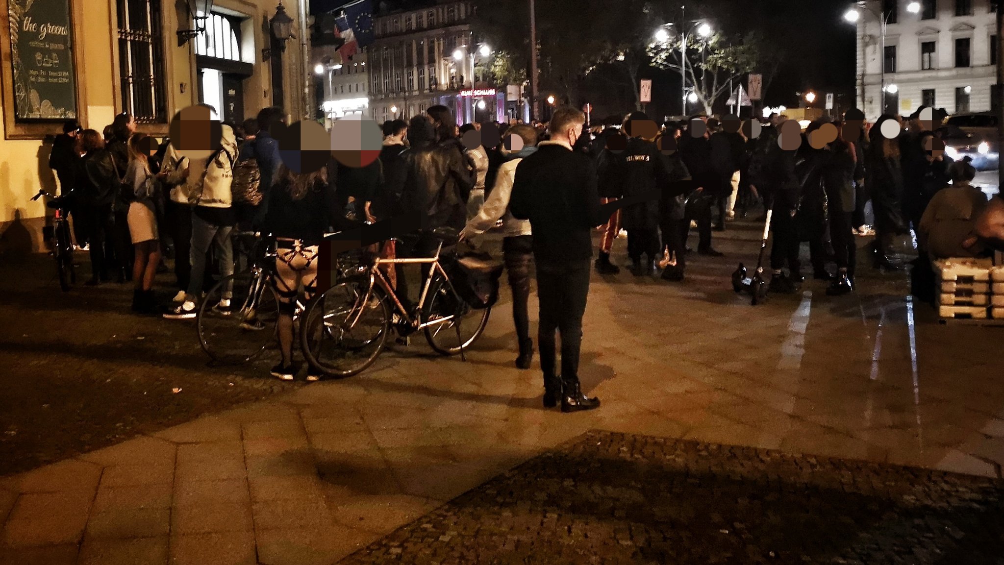 Petrecere cu 600 de persoane, oprită de poliție în Berlin