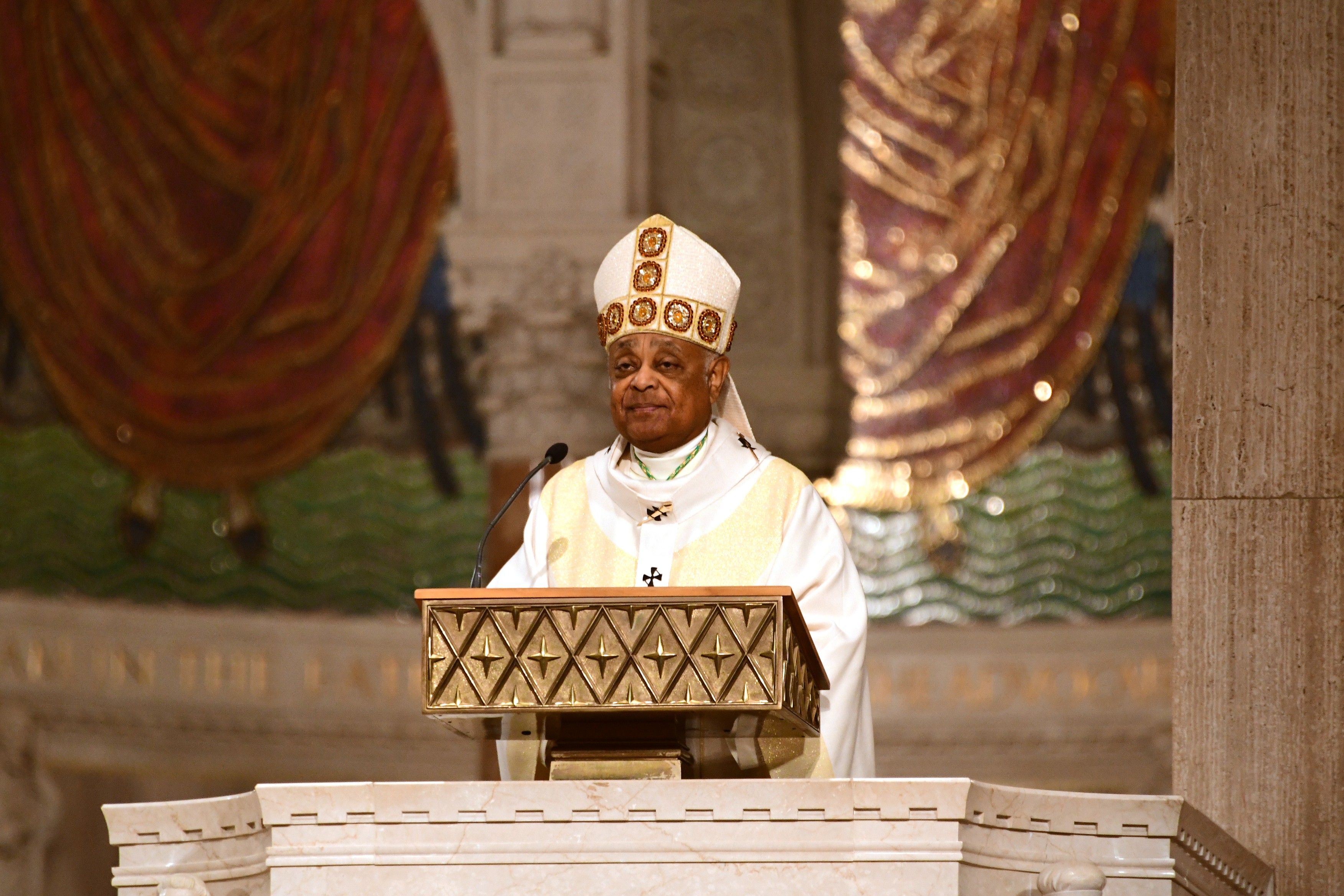 Papa Francisc a numit primul cardinal afro-american. Cine este Wilton Gregory