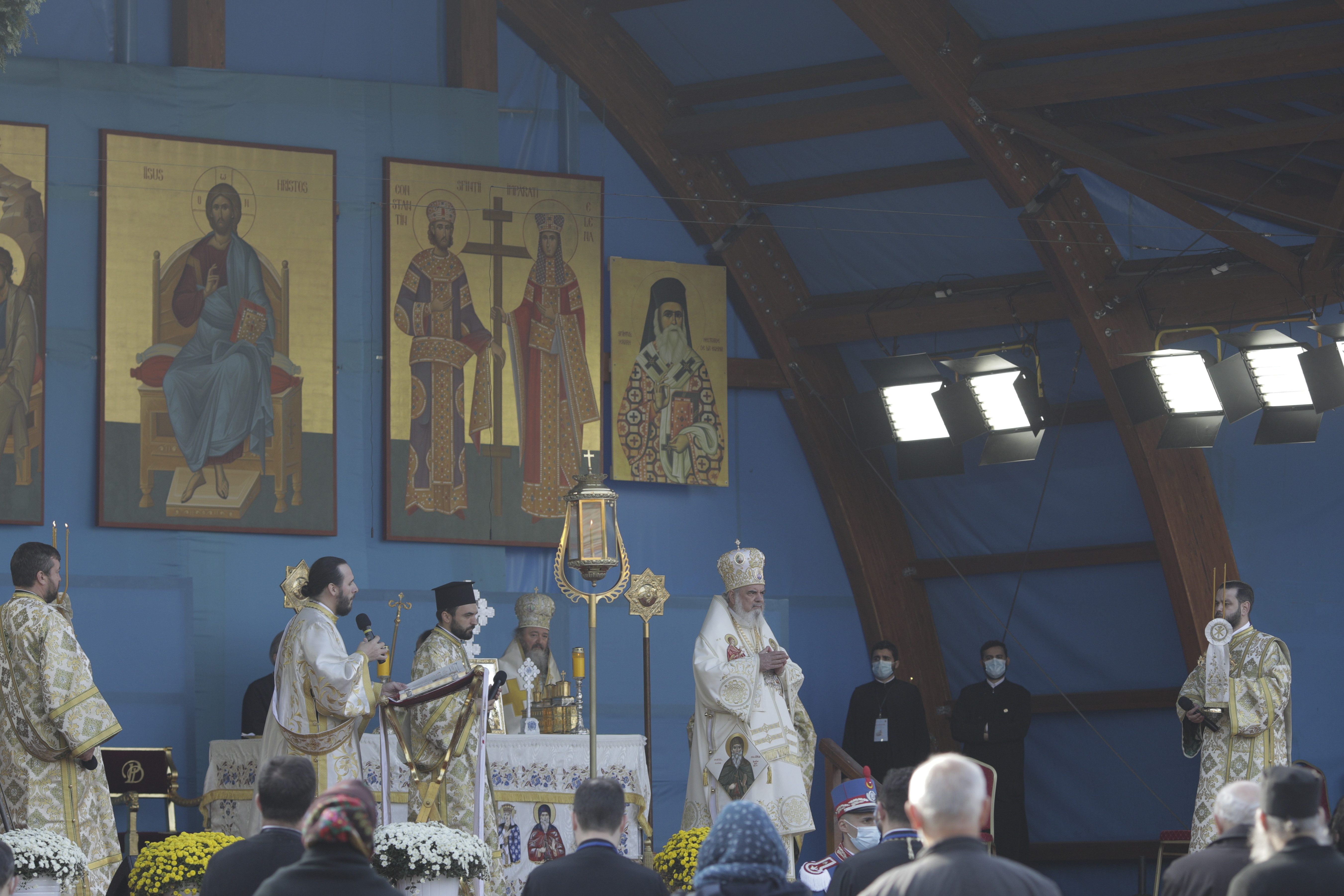 Marcel Ciolacu a mers la pelerinajul de Sfântul Dimitrie cel Nou, la invitația Patriarhului Daniel