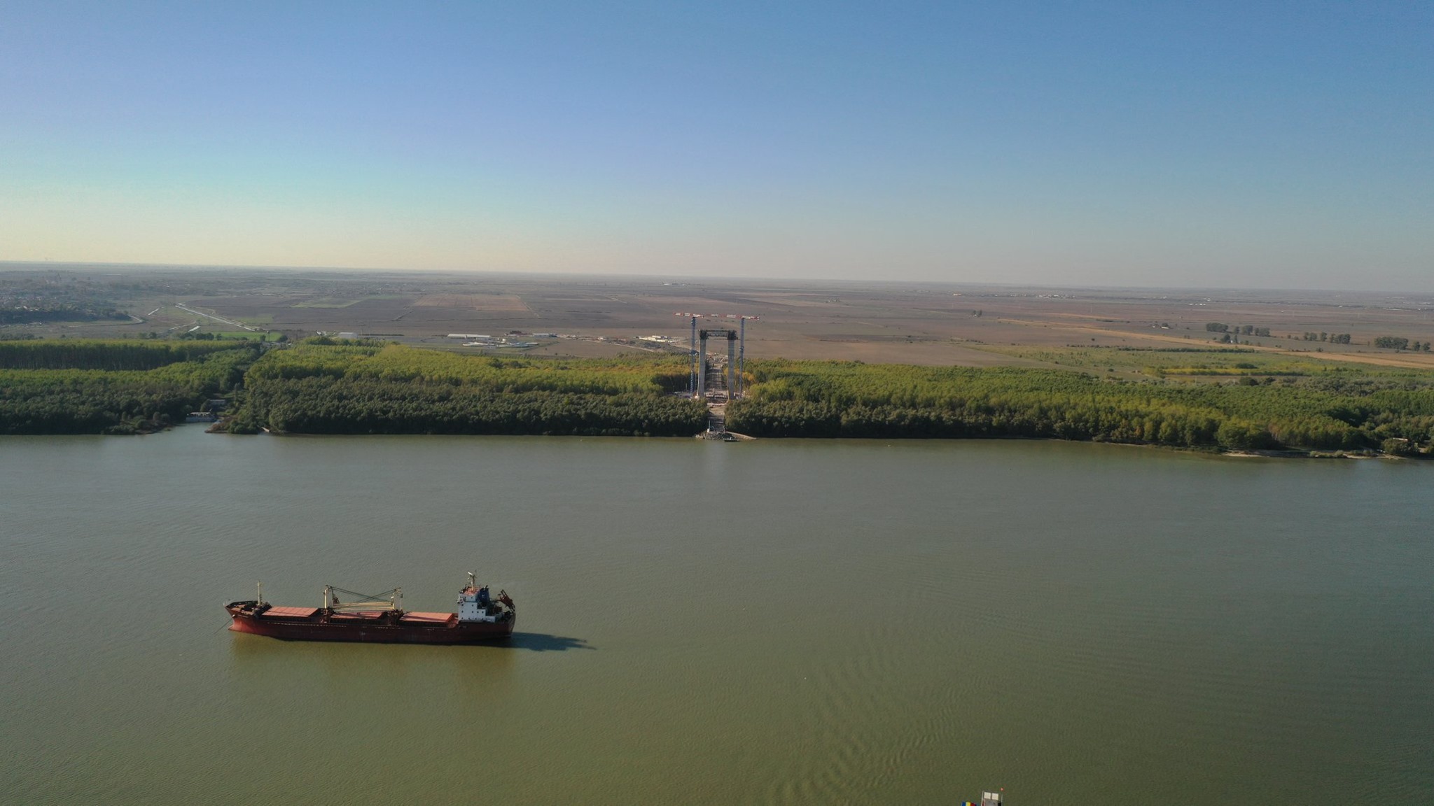 Două nave s-au ciocnit pe Dunăre: 5 persoane rănite. Conducătorul uneia dintre ambarcaţiuni era băut